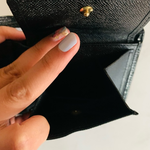 Louis Vuitton | Authentic Vintage Black Epi Leather Men's Wallet - Picture 9 of 9